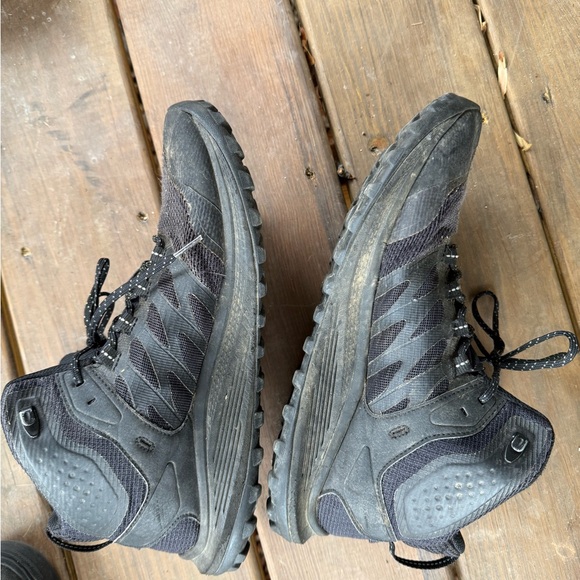 Merrell Men's Black Athletic Shoes - Picture 3 of 5